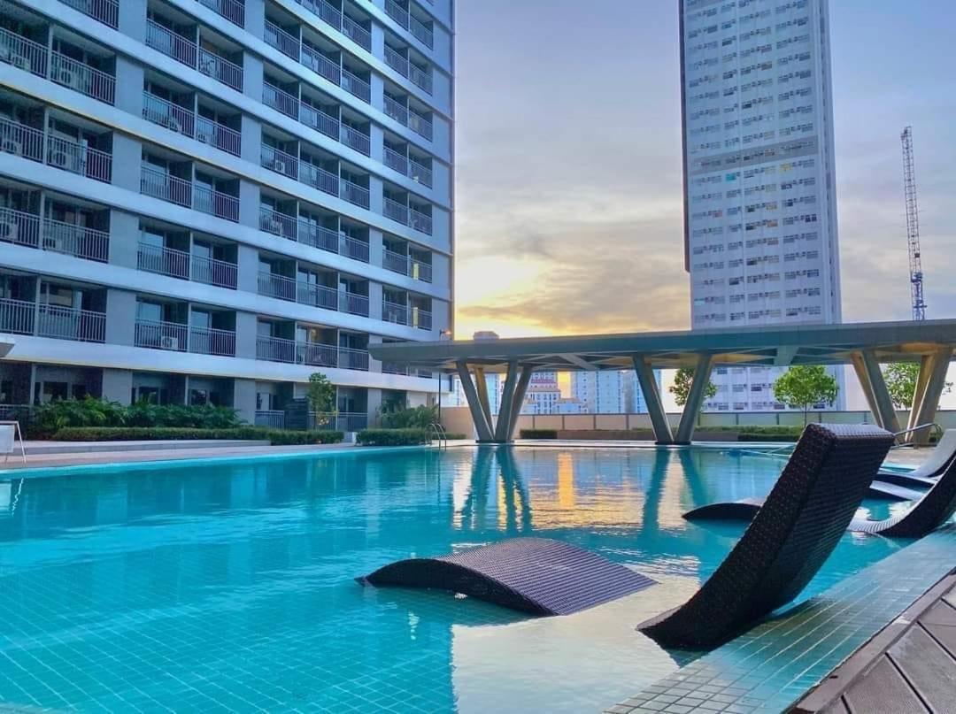 Smdc Fame Residence Luxurious Family Suite Condo Near Mrt Mandaluyong Exteriör bild